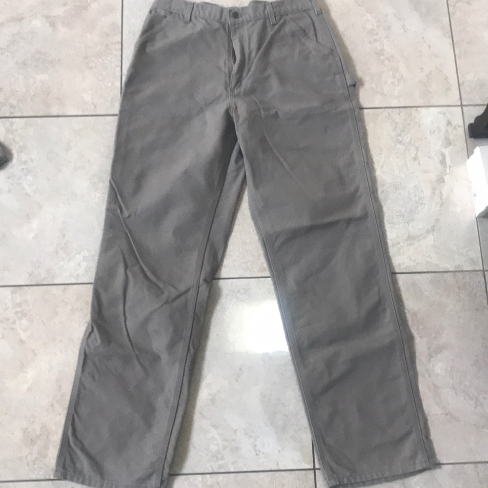Carhartt men’s cargo pants.